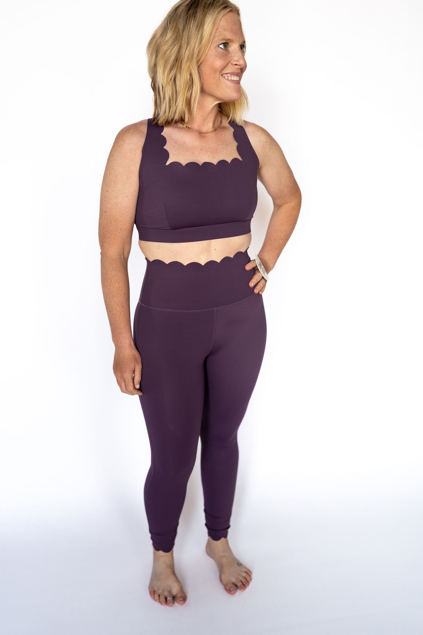 Scalloped Perfection Leggings-Plum