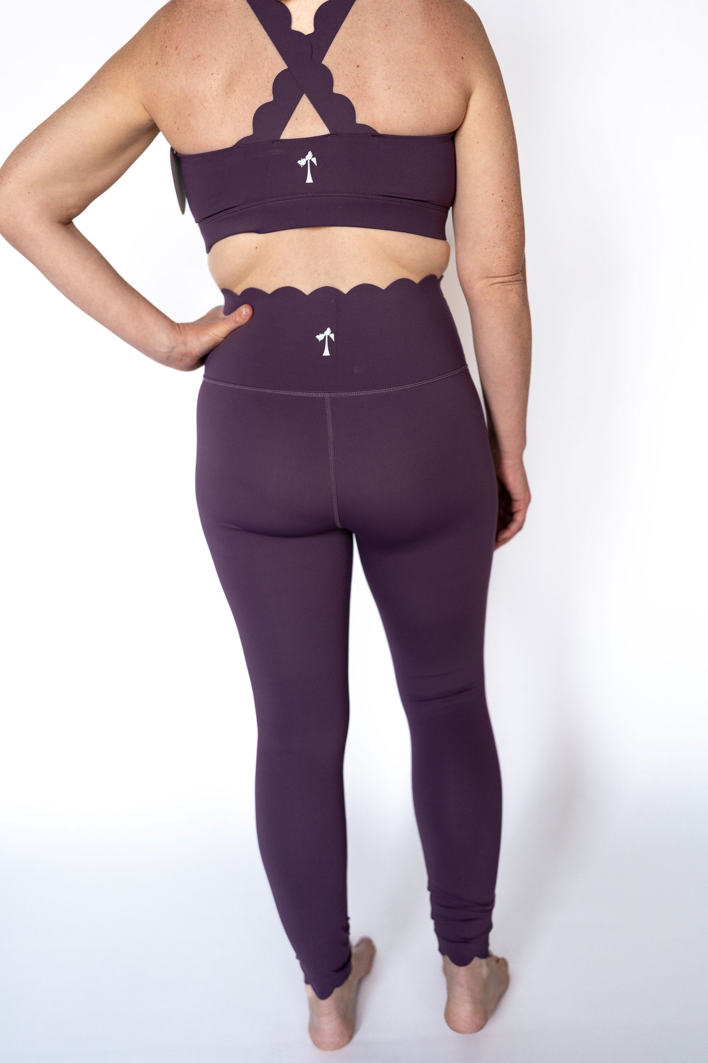 Scalloped Perfection Leggings-Plum