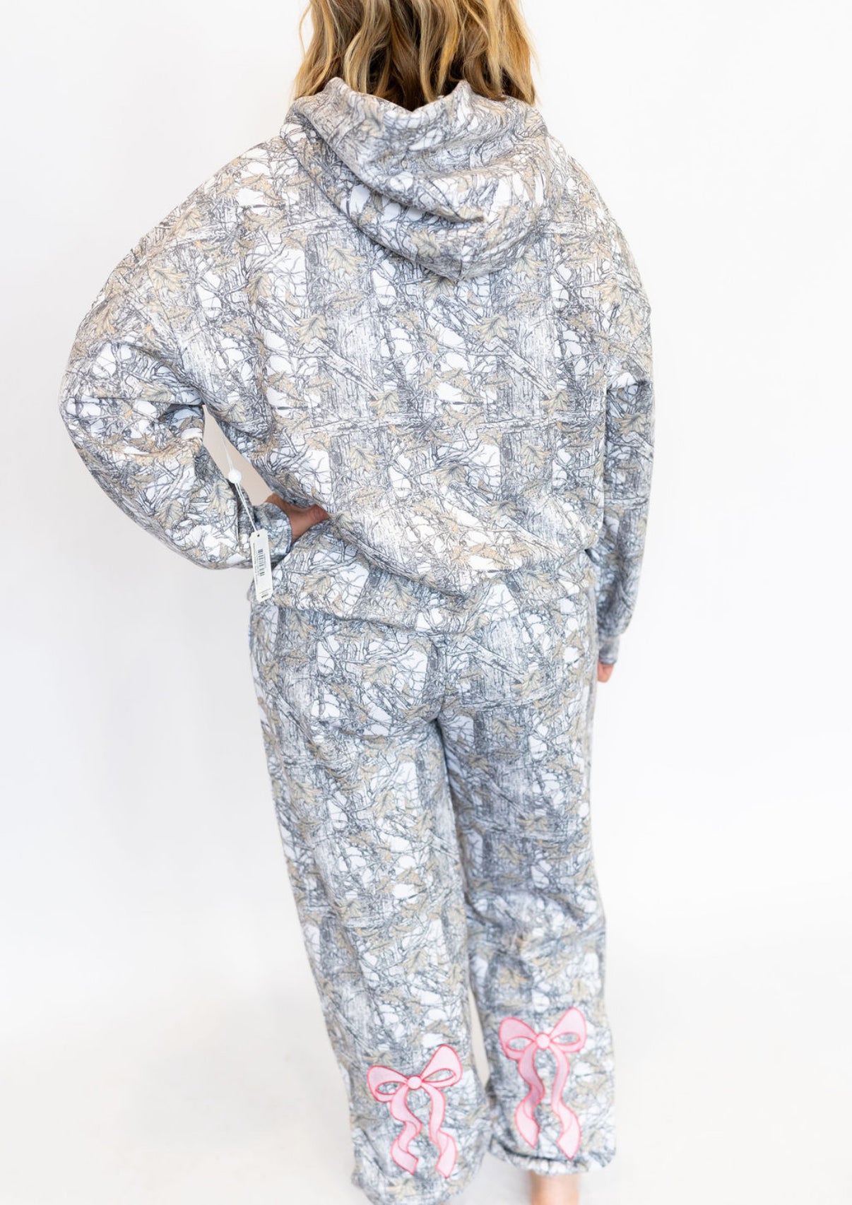 Simply Southern Camo Bow Sweatpants