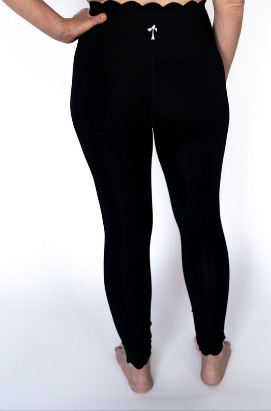 Scalloped Perfection Leggings-Black