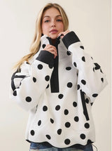 Veveret Polka Dot Contrast Pull Over | Women's