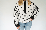 Veveret Polka Dot Contrast Pull Over | Women's - Teigan & Co