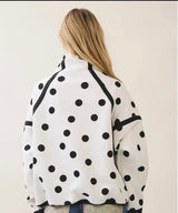 Veveret Polka Dot Contrast Pull Over | Women's - Teigan & Co